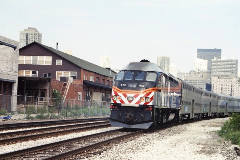 Metra 413 at Chicago, IL