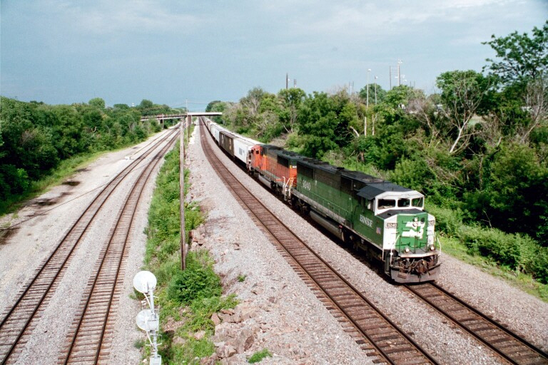 Burlington Northern Santa Fe at Aurora, IL