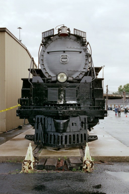 Union Pacific 3985 at West Chicago, IL