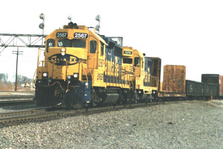 Burlington Northern Santa Fe at Eola, IL