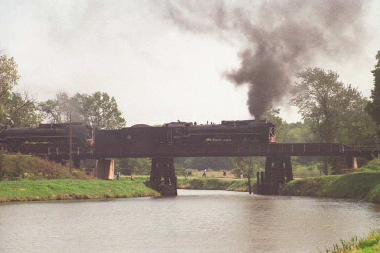 QJ 6988 crossing the I&M canal at Bureau Jct. IL