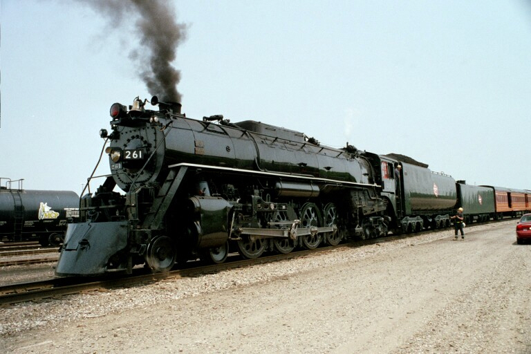 Milwaukee Road 261 at Chicago, IL