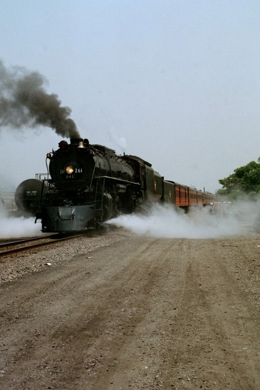 Milwaukee Road 261 at Chicago, IL